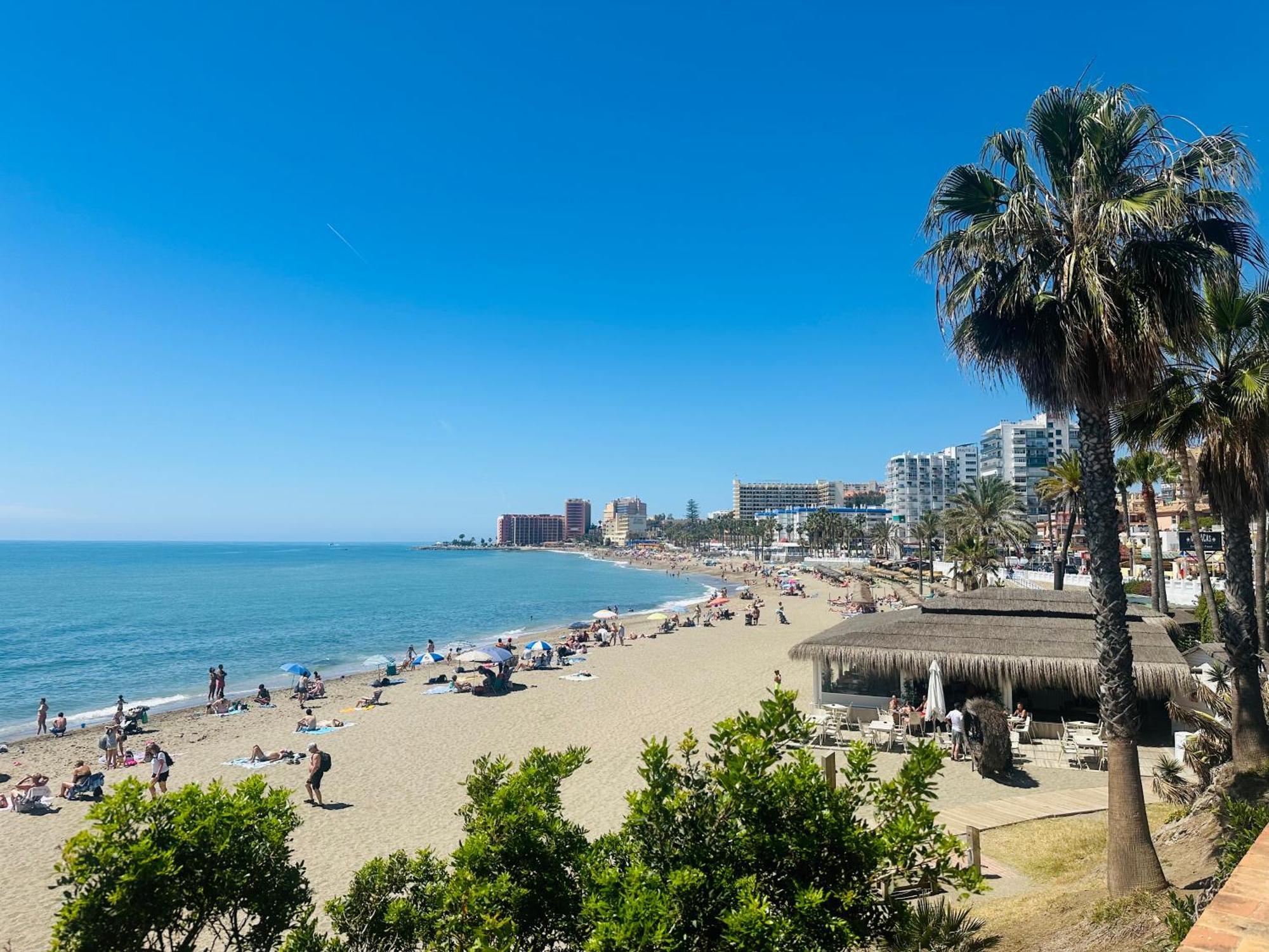 Luxury Beachfront Apartment In Benalmadena Costa Dış mekan fotoğraf