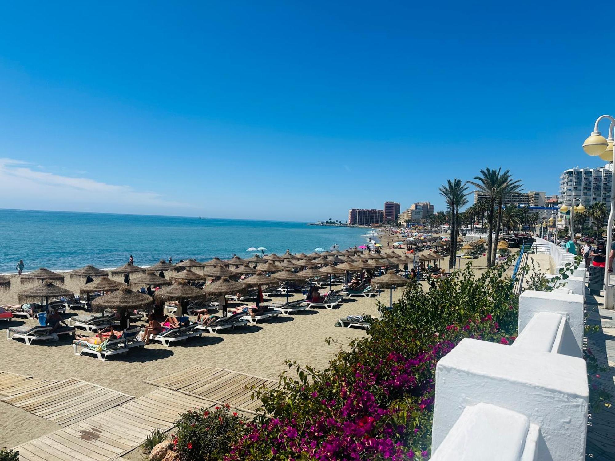 Luxury Beachfront Apartment In Benalmadena Costa Dış mekan fotoğraf