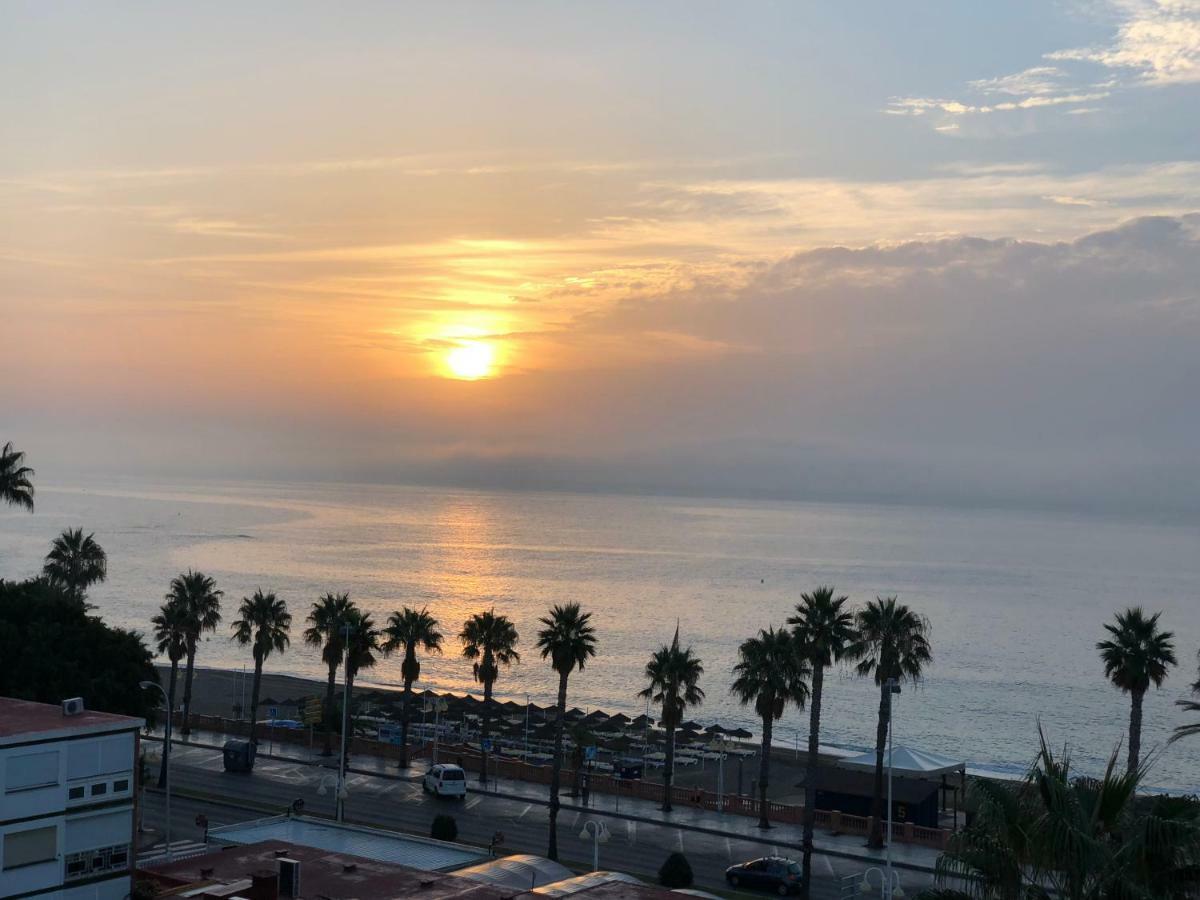 Luxury Beachfront Apartment In Benalmadena Costa Dış mekan fotoğraf