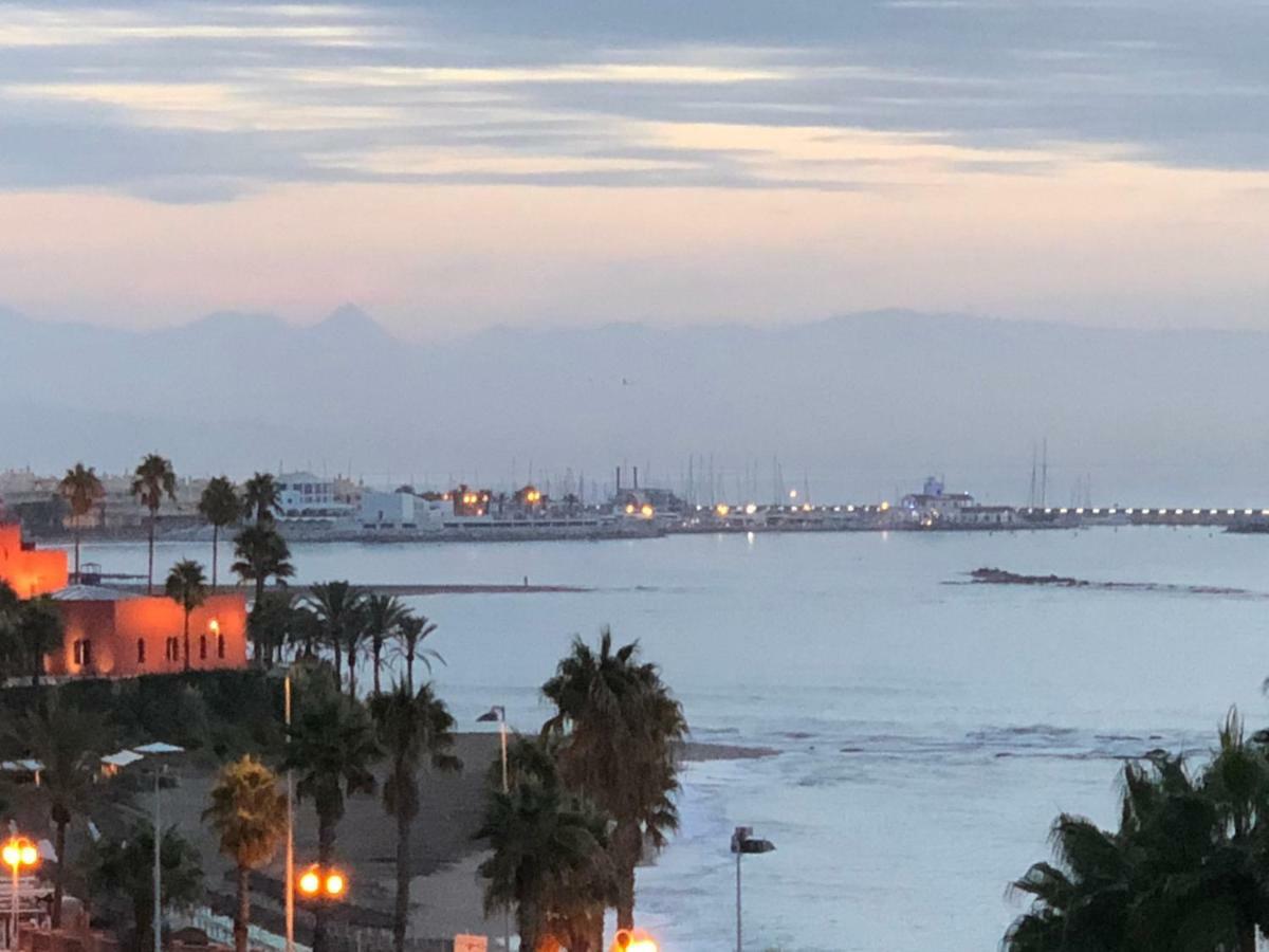 Luxury Beachfront Apartment In Benalmadena Costa Dış mekan fotoğraf