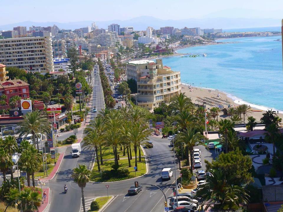 Luxury Beachfront Apartment In Benalmadena Costa Dış mekan fotoğraf